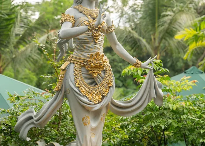 Aksmi & Resort *