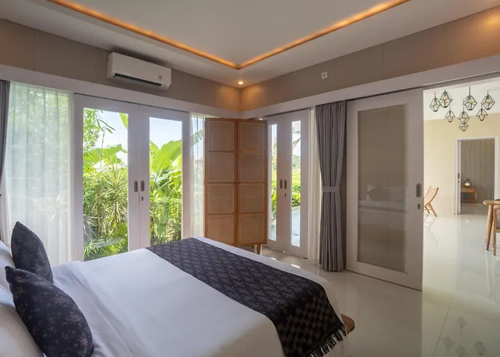 Aksmi & Resort