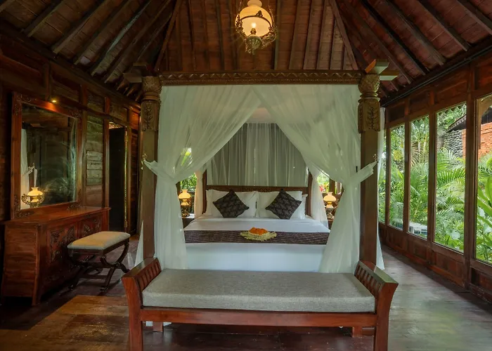 Aksmi & Resort Bedulu
