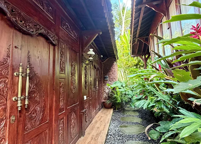 Aksmi & Resort Bedulu